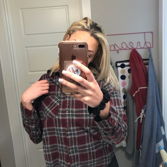 Flannel - Picture 1 of 4